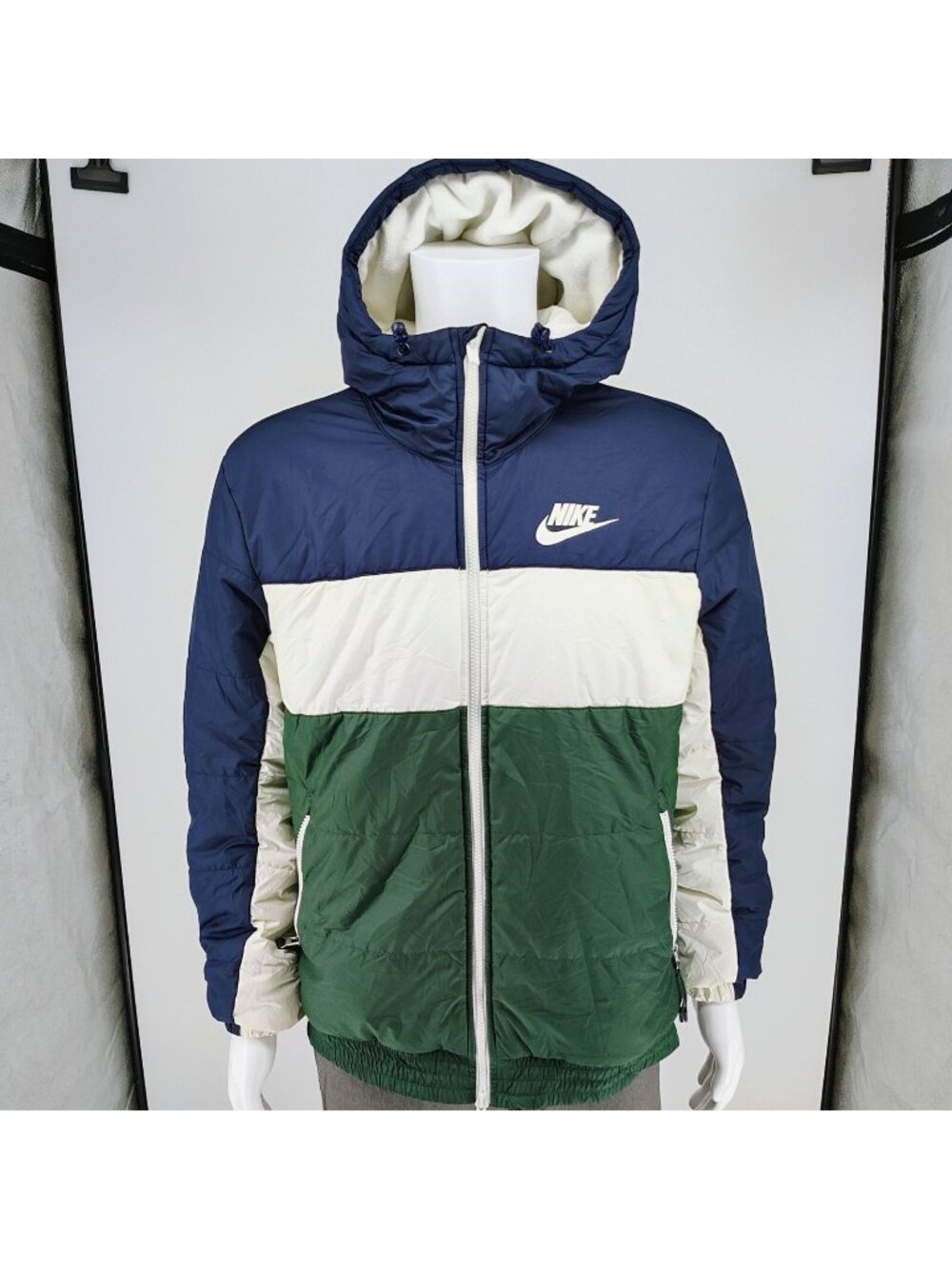 Nike Mens Jade Green Synthetic Fill Insulated Hooded Jacket BV4683-451 (Size M)